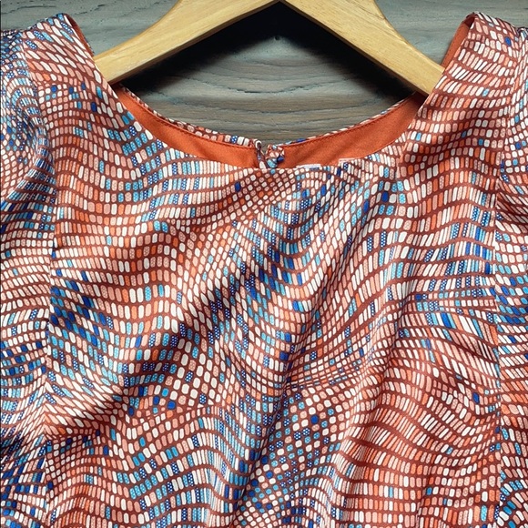 Ezra elastic waist dress flowy angel sleeves - Picture 4 of 10